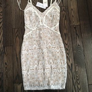 COPY - NWT Guess dress